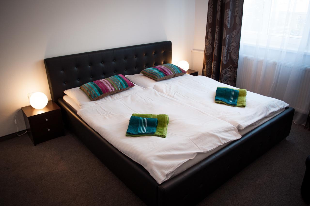 Hotel Rezident Turcianske Teplice Luaran gambar
